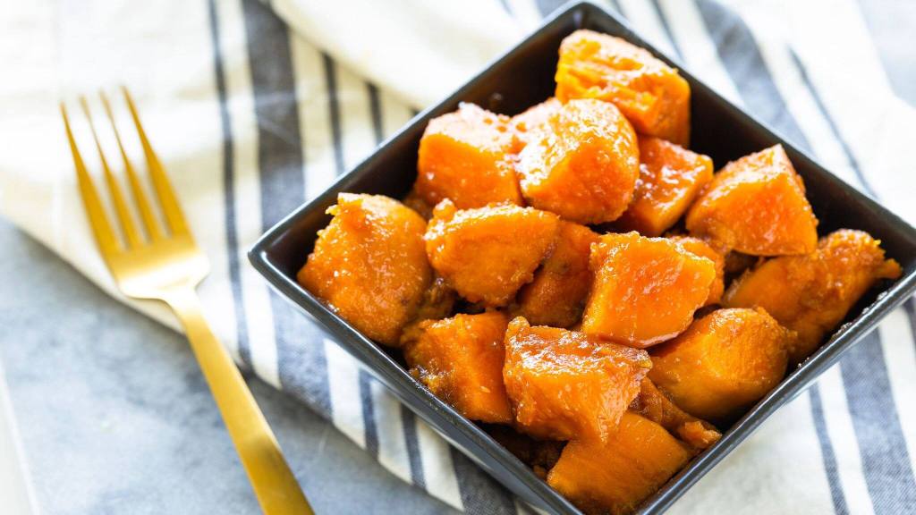 Glazed Yams With Cinnamon And Nutmeg